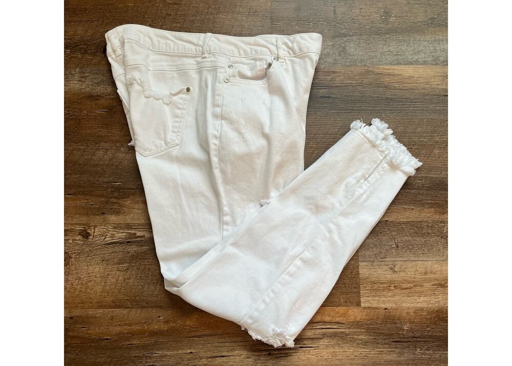 Est 1946 Denim white distressed hi-rise jeans 12 NWOT